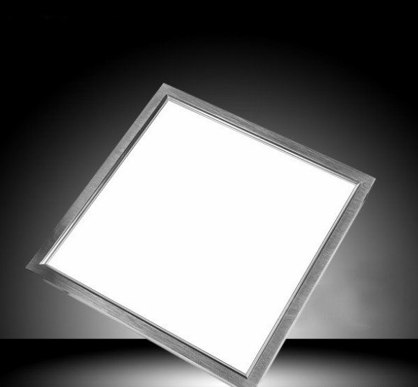 ֱ����LED���� 600x600mm 